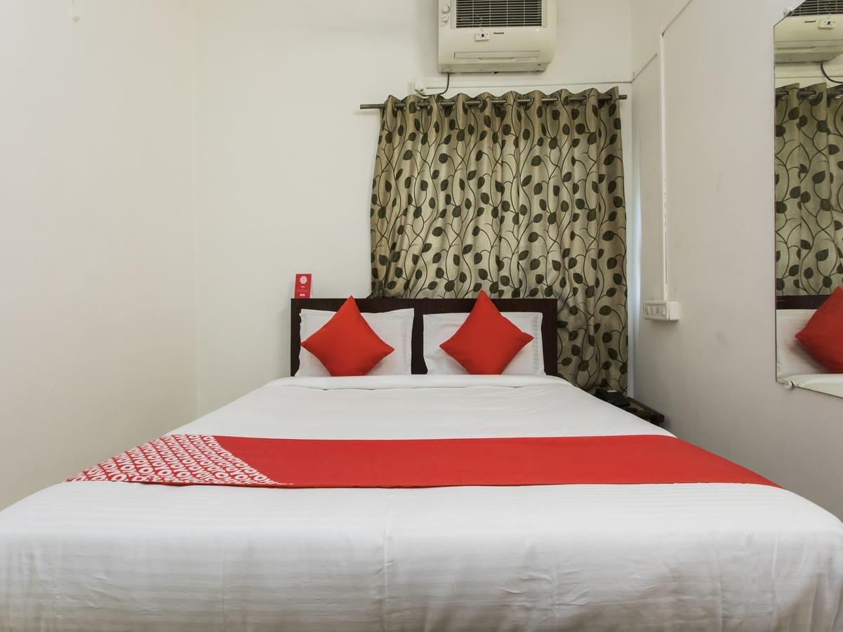 Oyo 14856 Resort Raghav Palace Indore Exteriör bild